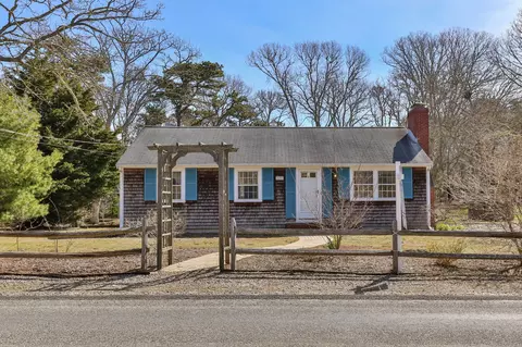 334 Depot St, Dennis Port, MA 02639