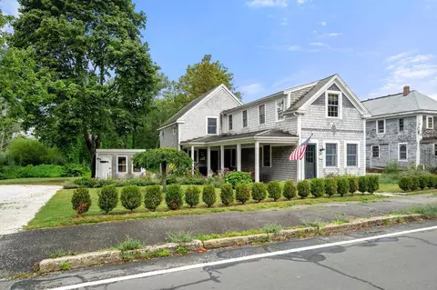 43 Jarves St, Sandwich, MA 02563