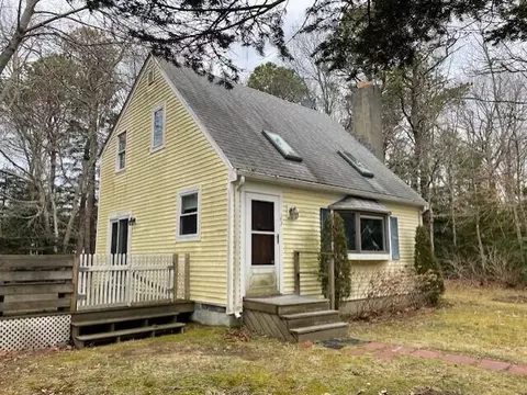 23 Captain Baker Rd, Marstons Mills, MA 02648