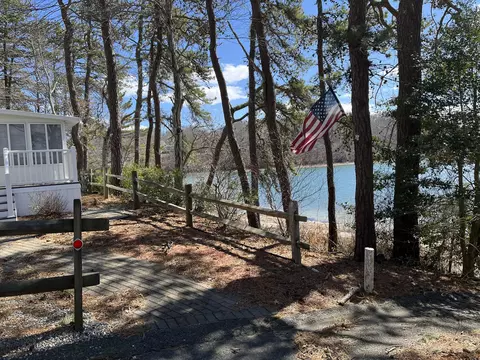 185 Cotuit Rd #HL15, Sandwich, MA 02563