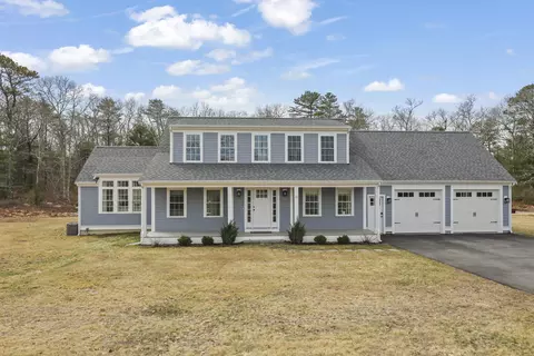 15 Maxwell Ln, Sandwich, MA 02563