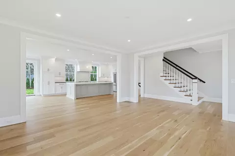 15 Ingleside Dr, East Falmouth, MA 02536