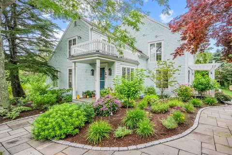 122 Stoney Cove Ln, Barnstable, MA 02630