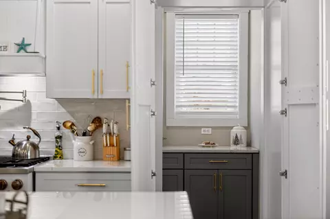 Kitchen - 79 Neshobe Rd, Mashpee, MA 02649 photo 6 of 16