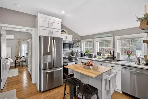 Kitchen - 79 Neshobe Rd, Mashpee, MA 02649 photo 15 of 16