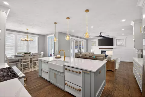 Kitchen - 79 Neshobe Rd, Mashpee, MA 02649 photo 3 of 16
