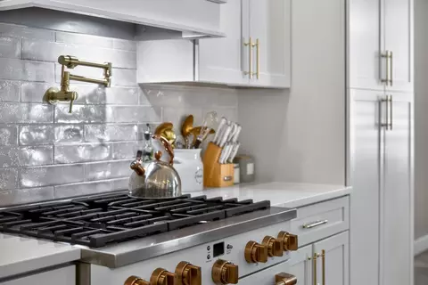 Kitchen - 79 Neshobe Rd, Mashpee, MA 02649 photo 9 of 16