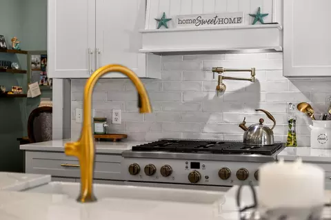 Kitchen - 79 Neshobe Rd, Mashpee, MA 02649 photo 8 of 16