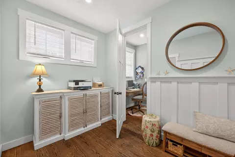 Entry Way - 79 Neshobe Rd, Mashpee, MA 02649 photo 1 of 8