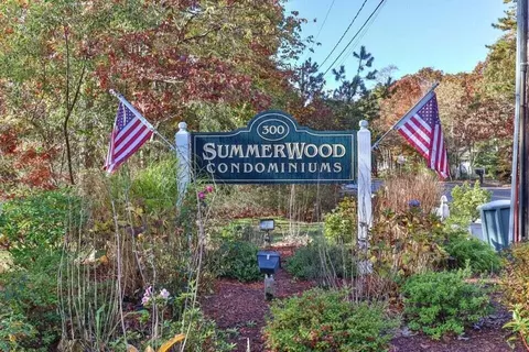 300 Falmouth Rd #21E, Mashpee, MA 02649