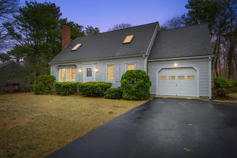 142 Yankee Dr, Brewster, MA 02631