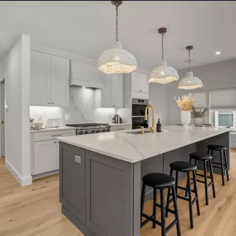Kitchen - 3 Azalea Ln, Mashpee, MA 02649 photo 1 of 3