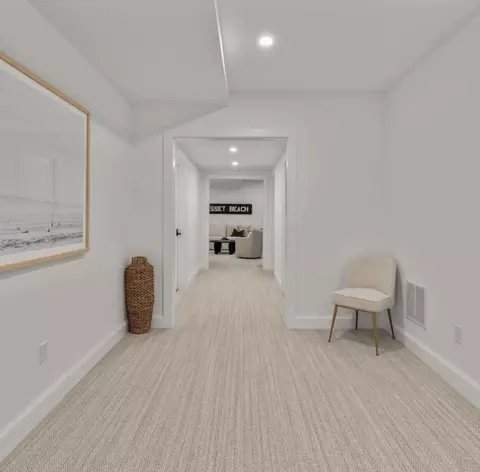 Entry Way - 3 Azalea Ln, Mashpee, MA 02649 photo 3 of 3