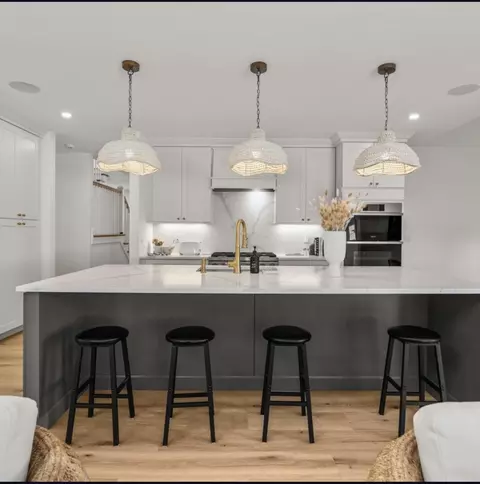 Kitchen - 3 Azalea Ln, Mashpee, MA 02649 photo 2 of 3
