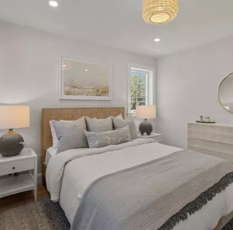 Bedroom - 3 Azalea Ln, Mashpee, MA 02649 photo 4 of 5