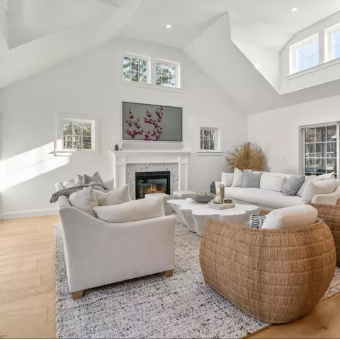 Living - 3 Azalea Ln, Mashpee, MA 02649 photo 2 of 3