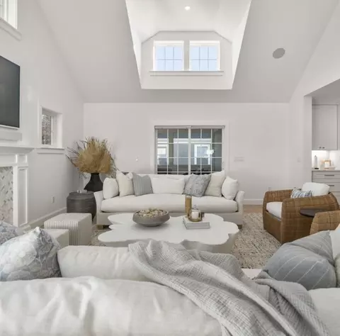Living - 3 Azalea Ln, Mashpee, MA 02649 photo 3 of 3
