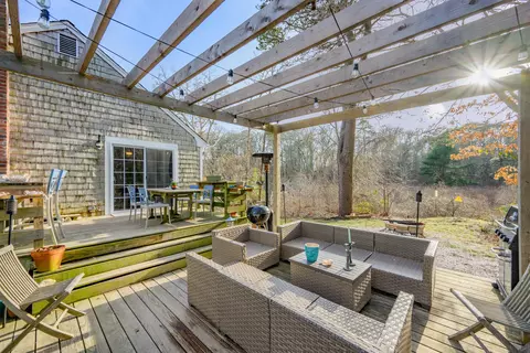 Exterior - 43 Chickadee Ln, Centerville, MA 02632 photo 22 of 25