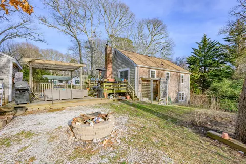 Exterior - 43 Chickadee Ln, Centerville, MA 02632 photo 11 of 25