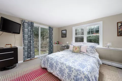 Bedroom - 43 Chickadee Ln, Centerville, MA 02632 photo 6 of 6