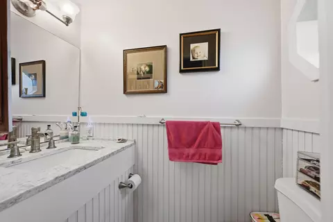 Bath - 43 Chickadee Ln, Centerville, MA 02632 photo 2 of 2