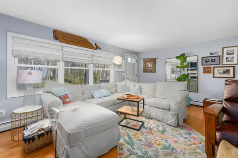 Living - 43 Chickadee Ln, Centerville, MA 02632 photo 1 of 4