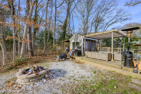 Exterior - 43 Chickadee Ln, Centerville, MA 02632 photo 13 of 25
