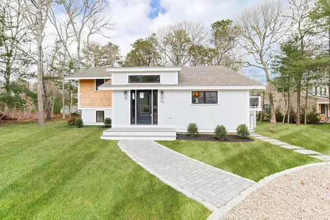 Exterior - 31 Marway, Mashpee, MA 02649 photo 2 of 11
