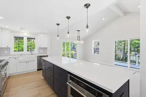 Kitchen - 31 Marway, Mashpee, MA 02649 photo 4 of 5