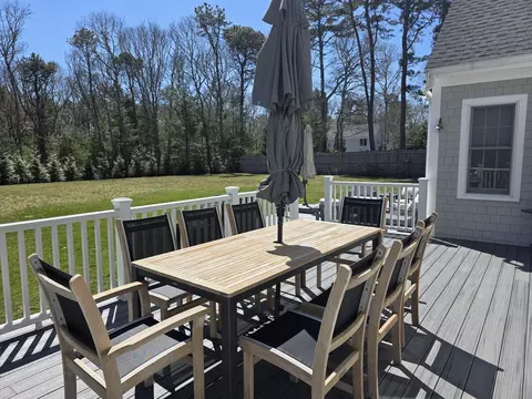 31 Falling Leaf Ln, Osterville, MA 02655 photo 3