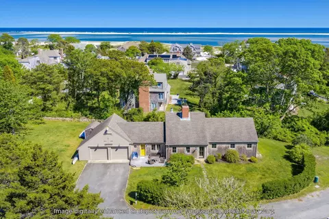 32 Gladen Ln, Chatham, MA 02633