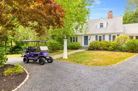 31 Inkberry Ln, North Falmouth, MA 02556