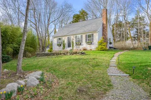 Exterior - 4332 Main St, Barnstable, MA 02630 photo 3 of 17