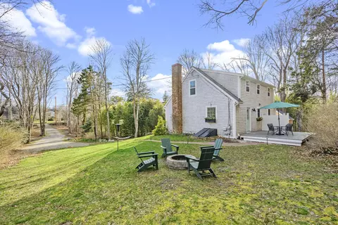 Exterior - 4332 Main St, Barnstable, MA 02630 photo 4 of 17