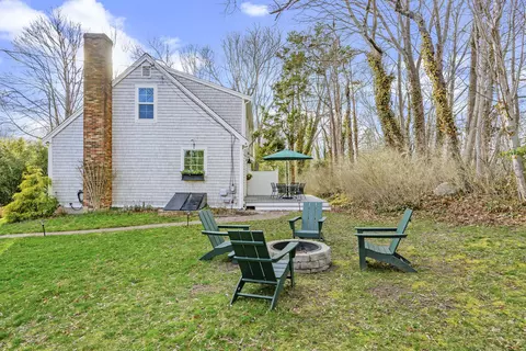 Exterior - 4332 Main St, Barnstable, MA 02630 photo 16 of 17