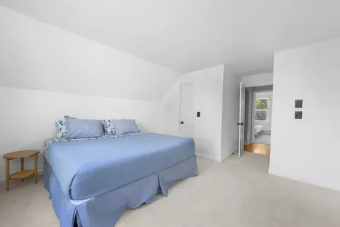 Bedroom - 4332 Main St, Barnstable, MA 02630 photo 7 of 8