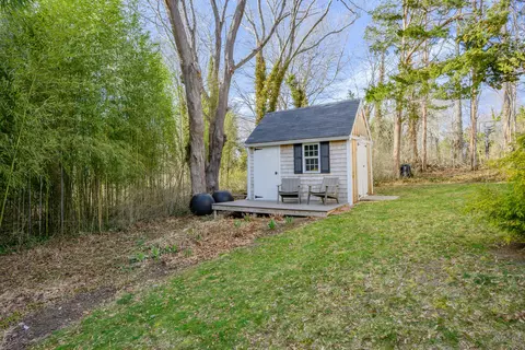 Exterior - 4332 Main St, Barnstable, MA 02630 photo 6 of 17