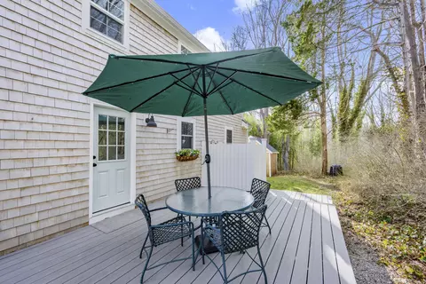 Exterior - 4332 Main St, Barnstable, MA 02630 photo 5 of 17
