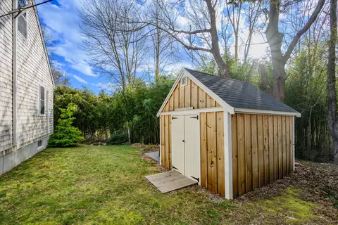 Exterior - 4332 Main St, Barnstable, MA 02630 photo 11 of 17