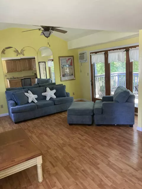 292 Route 28 #7, West Harwich, MA 02671