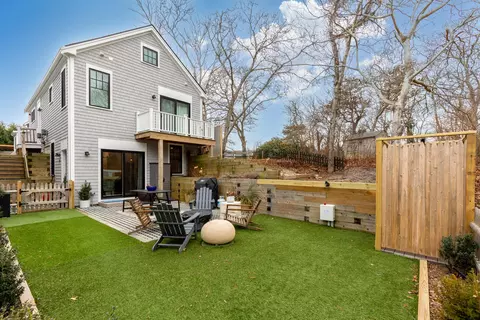 286 Bradford St # A, Provincetown, MA 02657