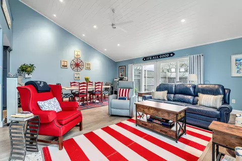 1 Belmont Rd UNIT 8, West Harwich, MA 02671
