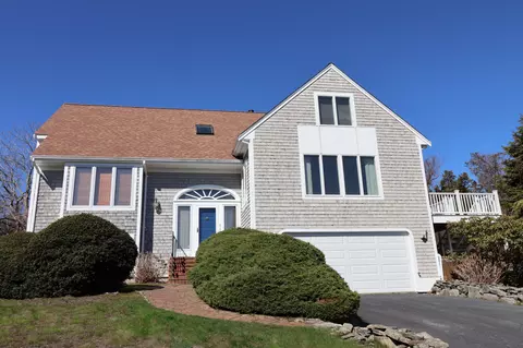 11 Joyce Cir, East Dennis, MA 02641
