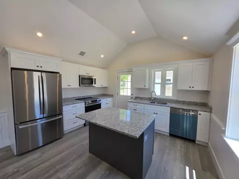 87 Acapesket Rd #2B, East Falmouth, MA 02536