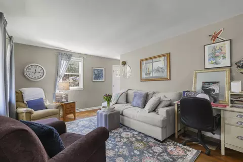 47 Cliff Rd, Monument Beach, MA 02553 photo 9