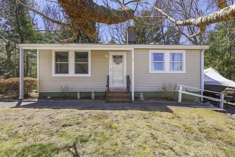 47 Cliff Rd, Monument Beach, MA 02553 photo 5