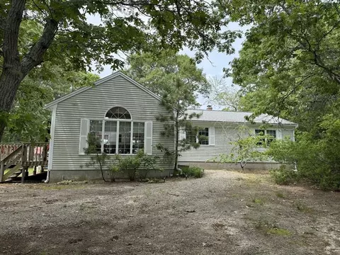 Exterior - 183 Monomoscoy Rd, Mashpee, MA 02649 photo 1 of 1
