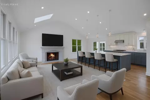 200 Sixth Ave, West Hyannisport, MA 02672