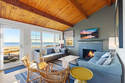 100 Hiawatha Rd # 1, Wellfleet, MA 02667