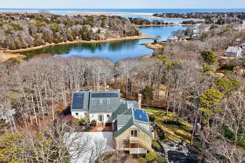 7 Little Cove Ln, Orleans, MA 02653